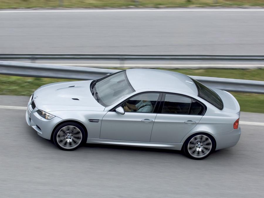 BMW M3 Sedan 2008 года  (фото 3 из 85)